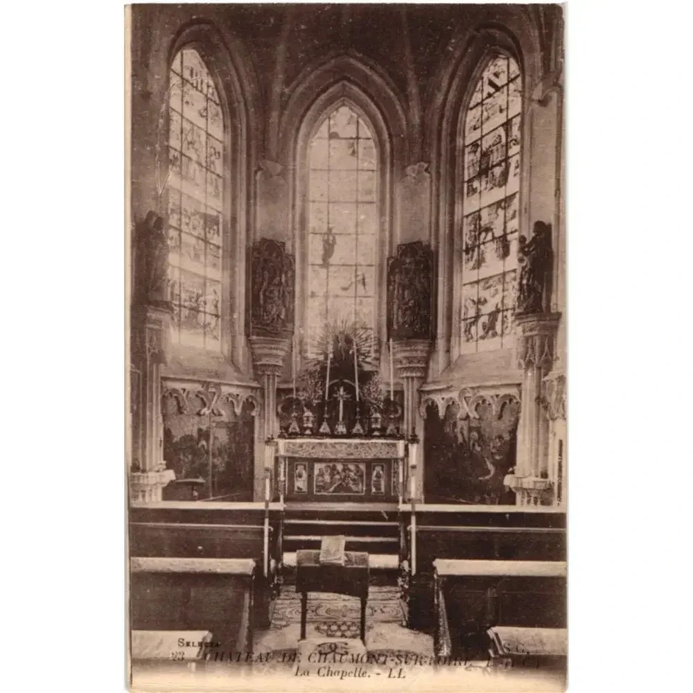 France Chaumont Le Chateau La Chapelle Postcard